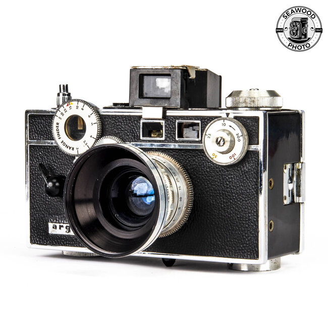 Argus C3 w/50mm f/3.5 Cintar, 35mm f/4.5 Sandmar, Finder   GOOD