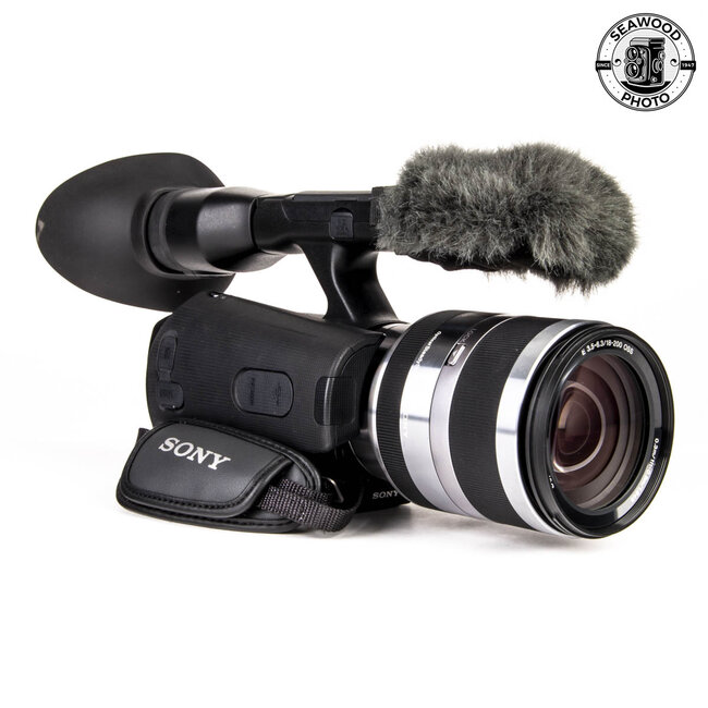 Sony NEX-VG10 Handy cam w/ 18-200mm 3.5-6.5 OSS GOOD-