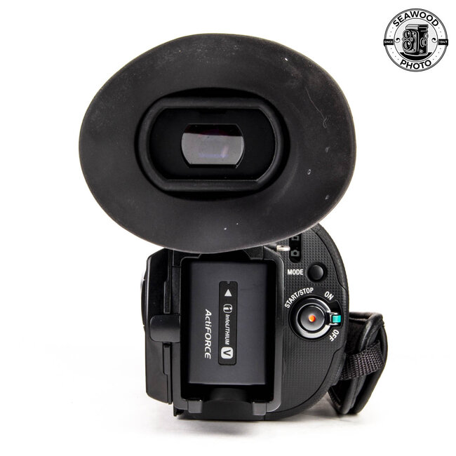 Sony NEX-VG10 Handy cam w/ 18-200mm 3.5-6.5 OSS GOOD-
