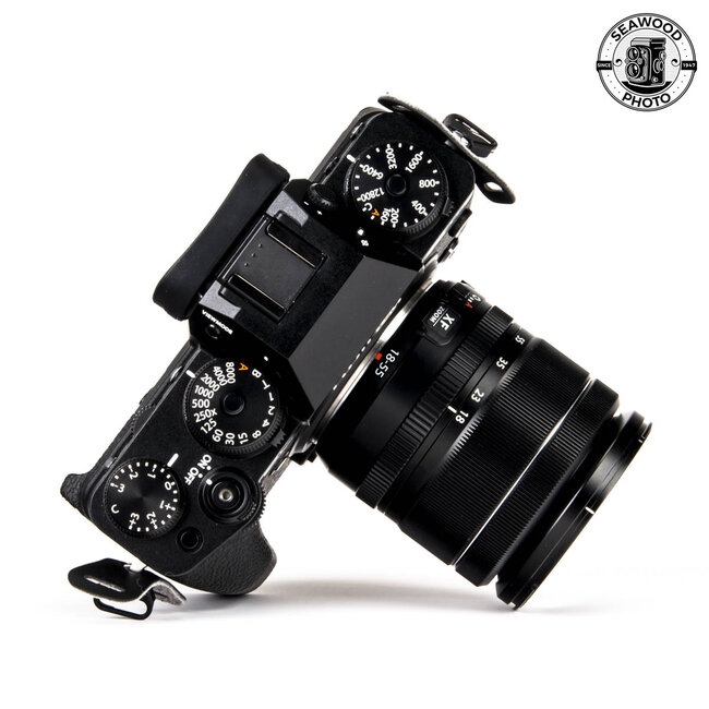 Fujifilm X-T4 26.1MP w/ XF 18-55mm f/2.8-4 R GOOD+