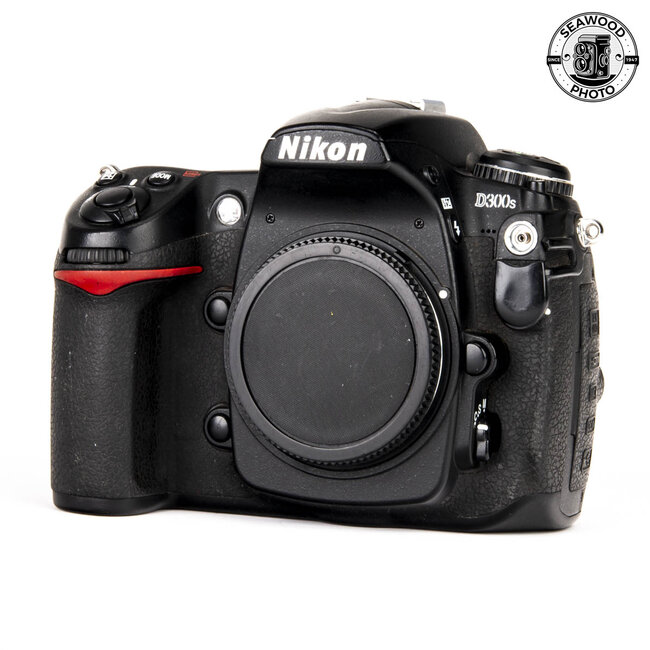 Nikon D300s 12.3MP Body Only GOOD