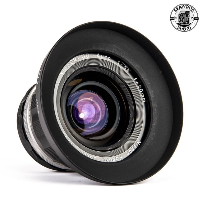 Nikon Nikkor-UD 20mm f/3.5 Non-AI with HN-9 Shade GOOD