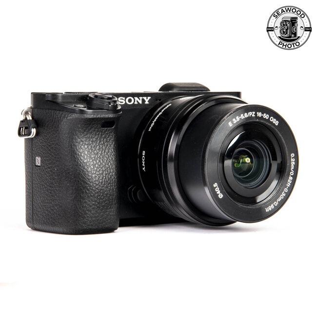 Sony a6000 w/16-55mm lens VERY LOW SHUTTER - GOOD+