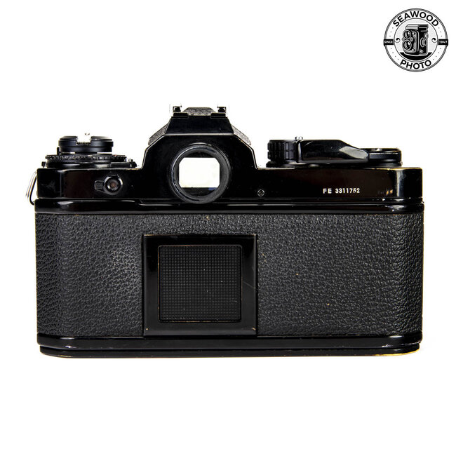 Nikon FE w/ 50mm F/1.8 GOOD