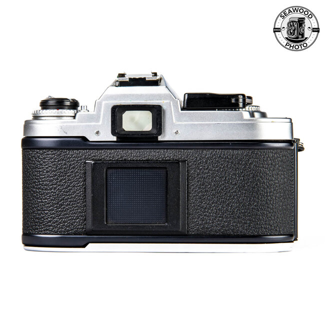 Nikon FG w/ 50mm F/1.8  GOOD