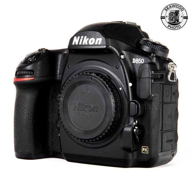 Nikon D850 LOW SHUTTER COUNT EXCELLENT