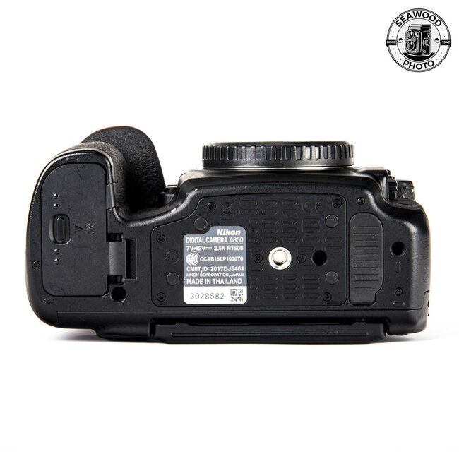 Nikon D850 LOW SHUTTER COUNT EXCELLENT