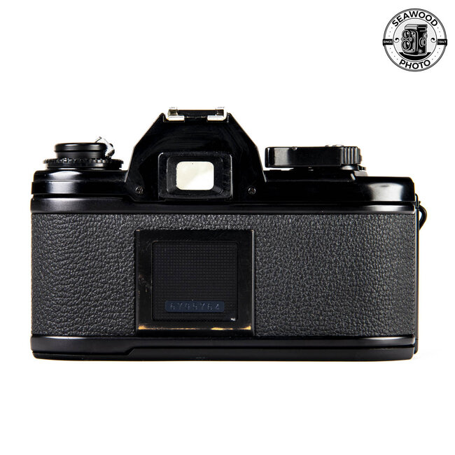Nikon EM w/50mm f1.8 GOOD-
