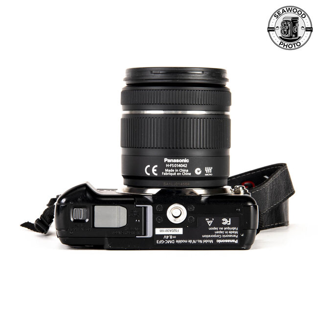 Lumix DMC-GF3 w/ 14-42mm F3.5-5.6 ASPH. GOOD