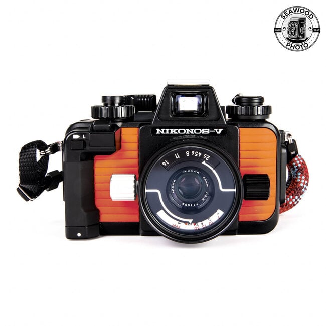 Nikonos V Underwater Camera w/ Nikkor 35mm f/2.5 EXCELLENT