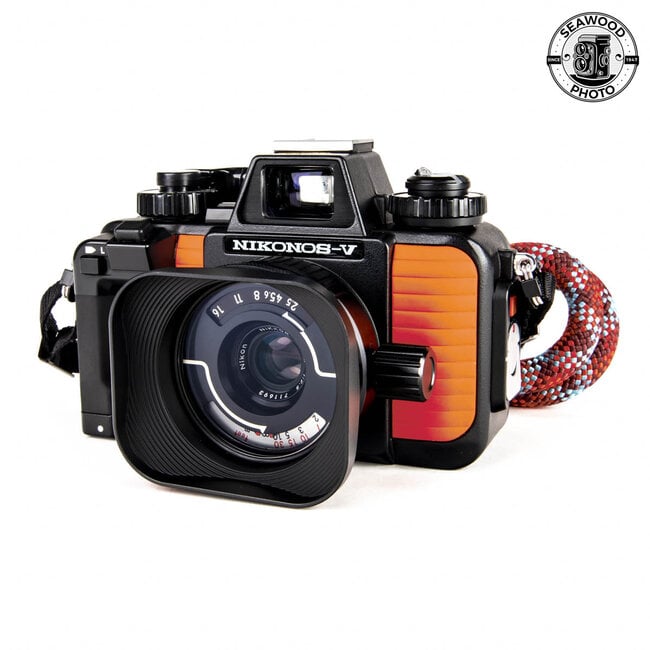 Nikonos V Underwater Camera w/ Nikkor 35mm f/2.5 EXCELLENT
