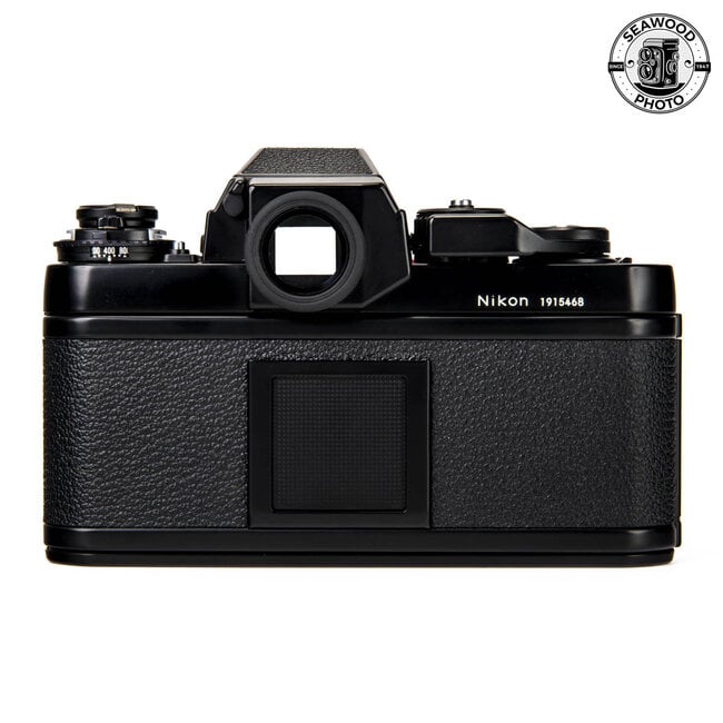 Nikon F3 w/ Voigtlander Ultron 40mm f/2 EXCELLENT