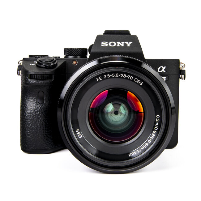Sony A7 III 24MP w/ 28-70mm LOW SHUTTER EXCELLENT