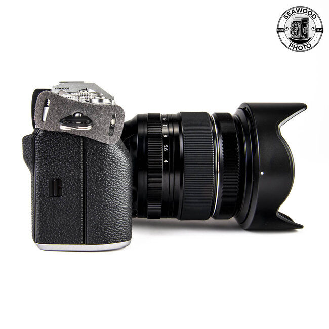 Fujifilm X-T4 26.1mp Camera w/16-80mm f/4 R O.I.S. WR Like New