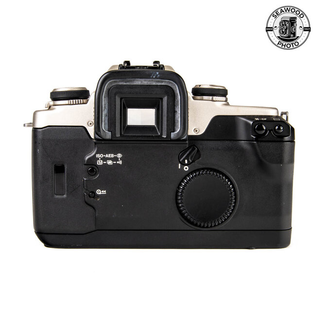 Canon EOS Elan II w/ 50mm f/1.8 II GOOD+