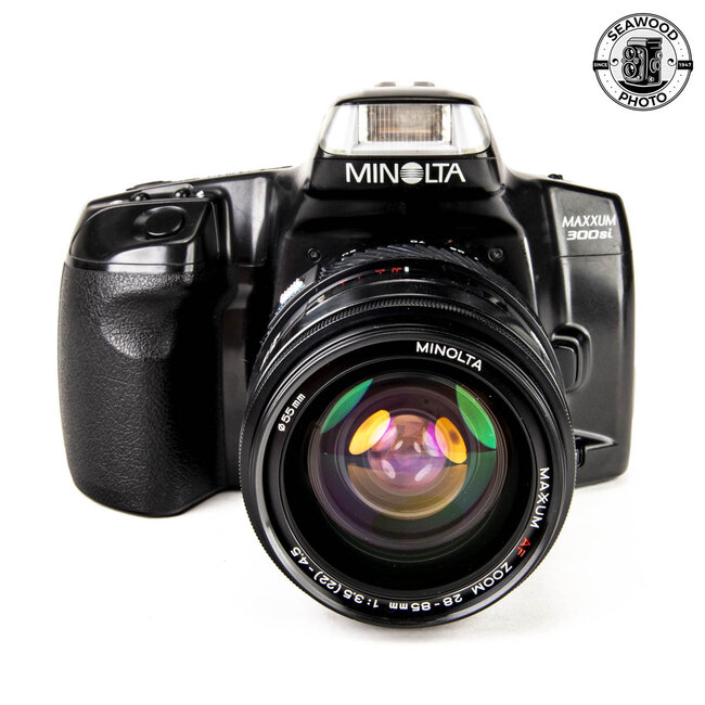 Minolta Maxxum 300si w/28-85 f/ 3.5-4.5 GOOD