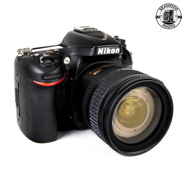 Nikon D7100 w/18-70 f/3.5-4.5 LOW SHUTTER COUNT  24.1 MP GOOD-