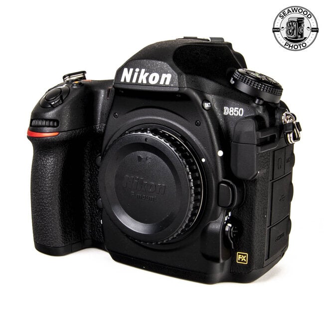 Nikon D850 45.7MP Only 8 Shots! Like New