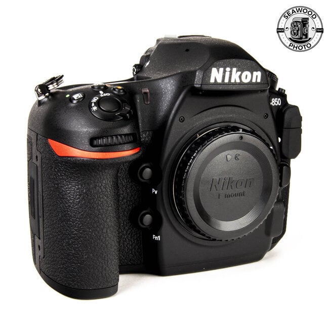 Nikon D850 45.7MP Only 8 Shots! Like New