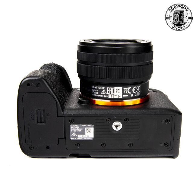 Sony a7 IV 33MP w/ FE 28-60mm f/4-5.6 LOW SHUTTER EXCELLENT