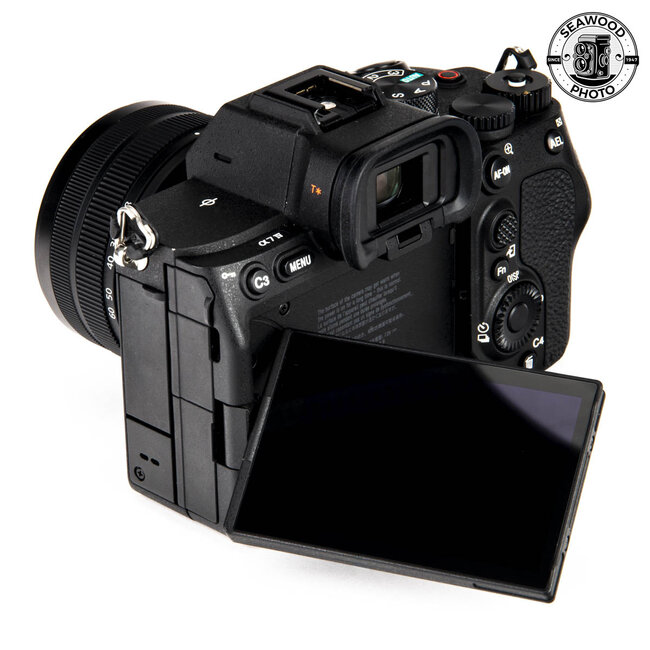 Sony a7 IV 33MP w/ FE 28-60mm f/4-5.6 LOW SHUTTER EXCELLENT