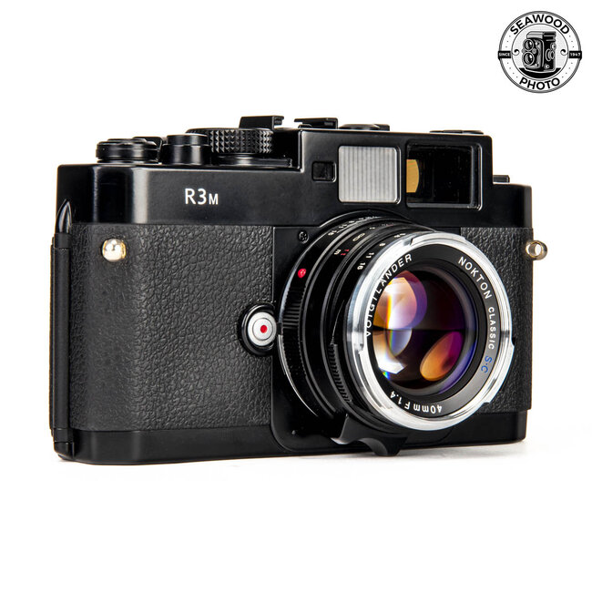 Voigtlander R3M w/40mm f1.4 Nokton Classic GOOD+