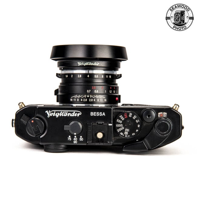 Voigtlander R3M w/40mm f1.4 Nokton Classic GOOD+