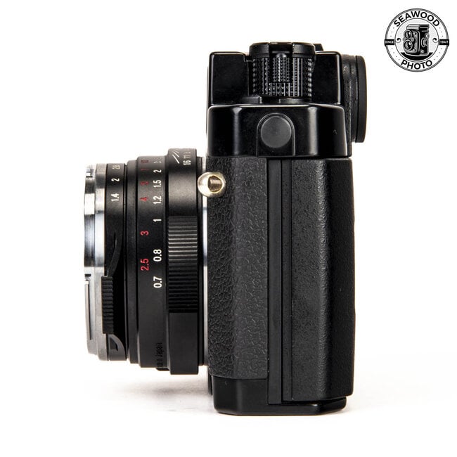 Voigtlander R3M w/40mm f1.4 Nokton Classic GOOD+