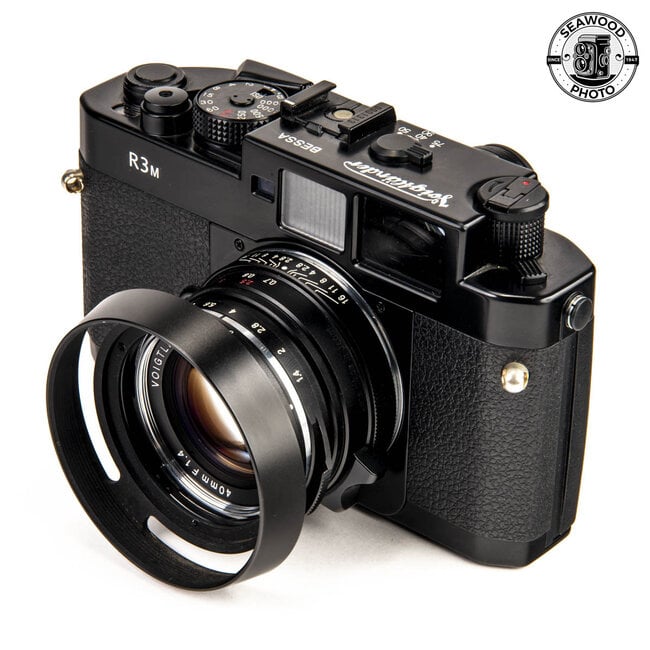 Voigtlander R3M w/40mm f1.4 Nokton Classic GOOD+