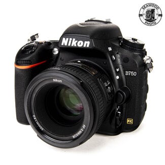Nikon Nikon D750 FX 24.3mp w/Nikkor 50mm f/1.8G LOW SHUTTER COUNT EXCELLENT