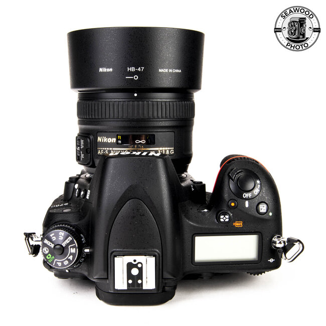 Nikon D750 FX 24.3mp w/Nikkor 50mm f/1.8G LOW SHUTTER COUNT EXCELLENT