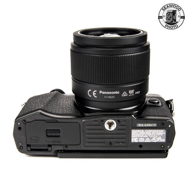 Olympus OM-D E-M10 II w/ Lumix G 25mm F1.7 GOOD+
