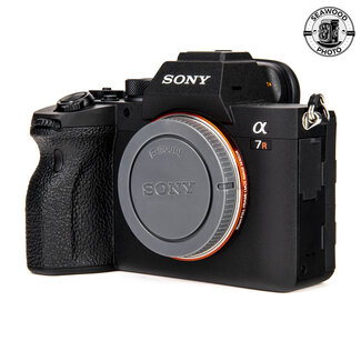 Sony Sony A7RIV 60.2 MP Less Than 600 Shots Excellent