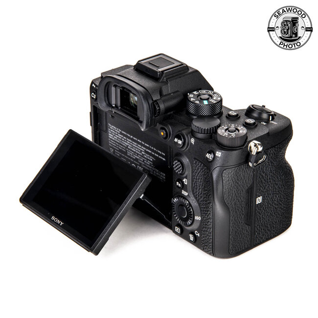 Sony A7RIV 60.2 MP Less Than 600 Shots Excellent