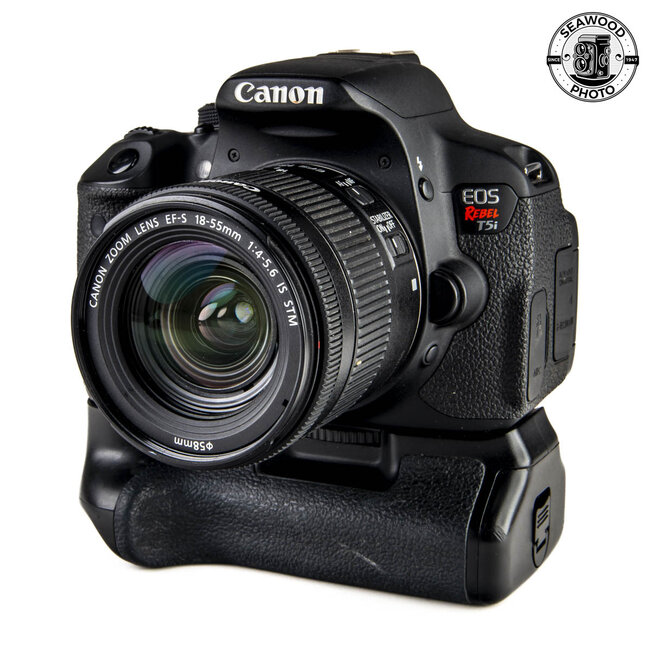 Canon EOS Rebel T5i, 18-55mm EFS, Battery Grip GOOD