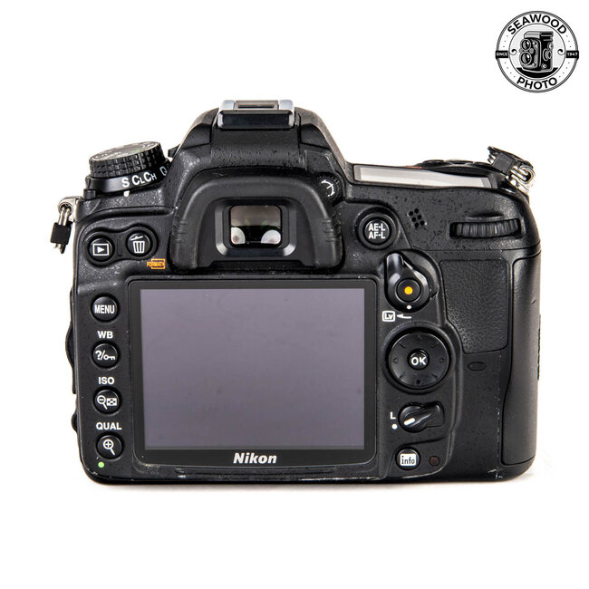 Nikon D7000 16.2MP w/ 35mm f1.8G DX GOOD+