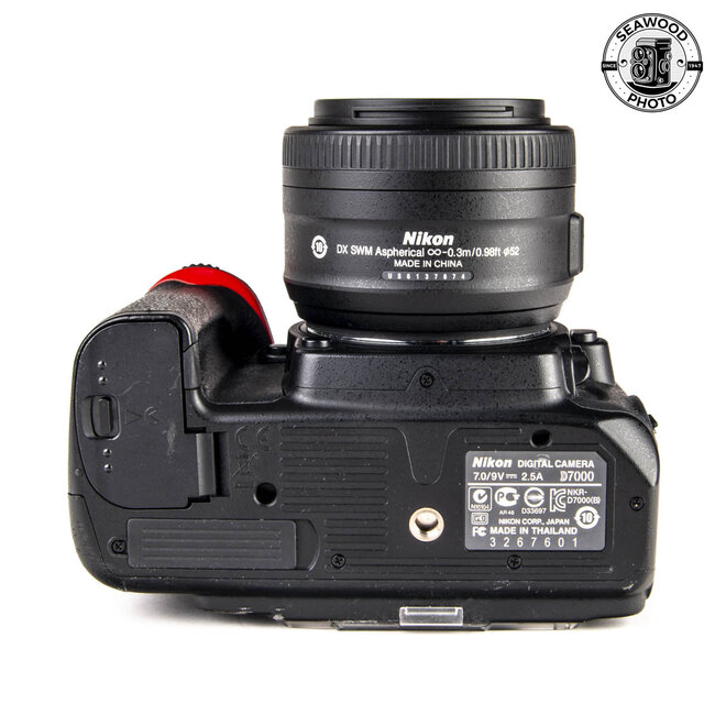 Nikon D7000 16.2MP w/ 35mm f1.8G DX GOOD+