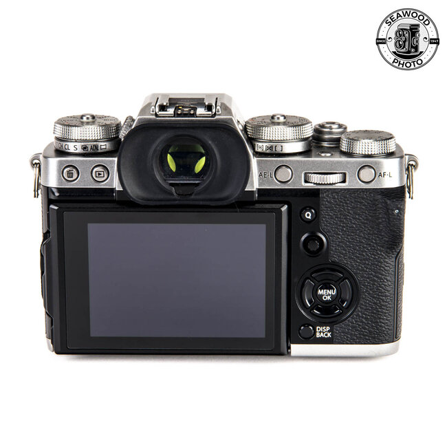 Fujifilm X-T3 w/ 18-55mm f2.8-4 R LM OIS GOOD