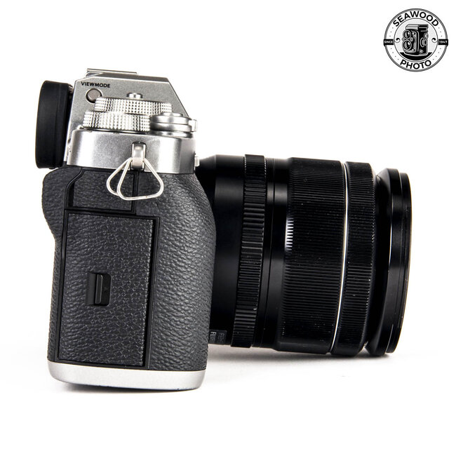 Fujifilm X-T3 w/ 18-55mm f2.8-4 R LM OIS GOOD