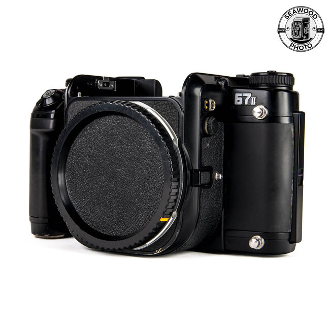 Pentax 67 II Body Only FOR PARTS