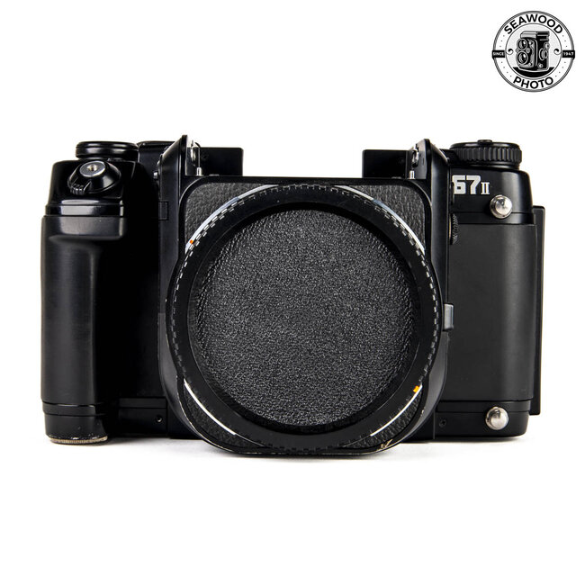 Pentax 67 II Body Only FOR PARTS