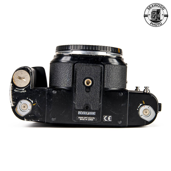 Pentax 67 II Body Only FOR PARTS