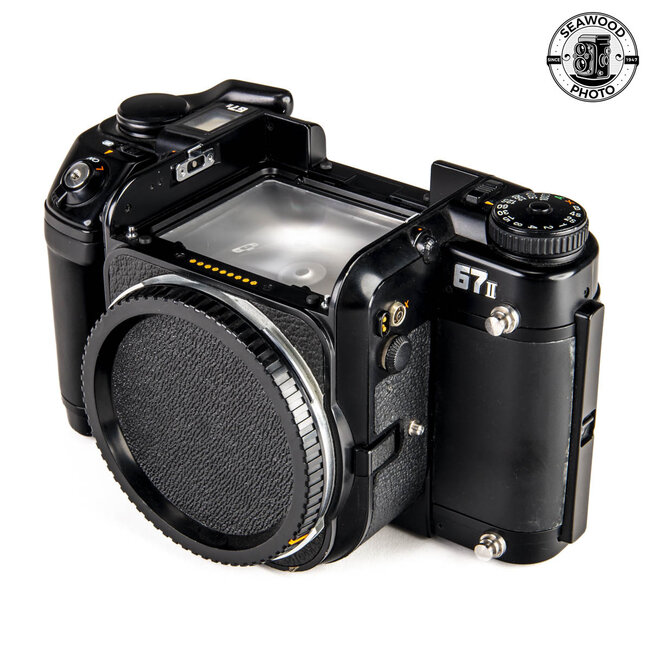 Pentax 67 II Body Only FOR PARTS