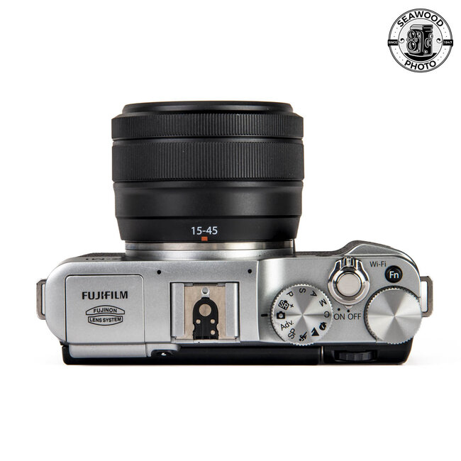 Fujifilm X-M1 16.3 mp  w/15-45mm f3.5-5.6 GOOD