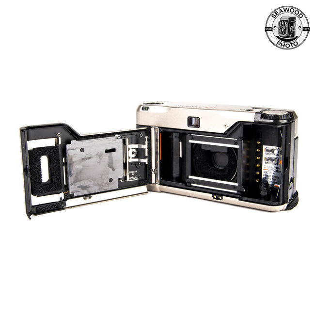 Contax T2 35mm Point & Shoot FOR PARTS