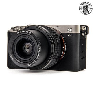 Sony Sony A7C Silver w/ 28-60mm f/4-5.6 LOW SHUTTER COUNT 24.2 MP GOOD+