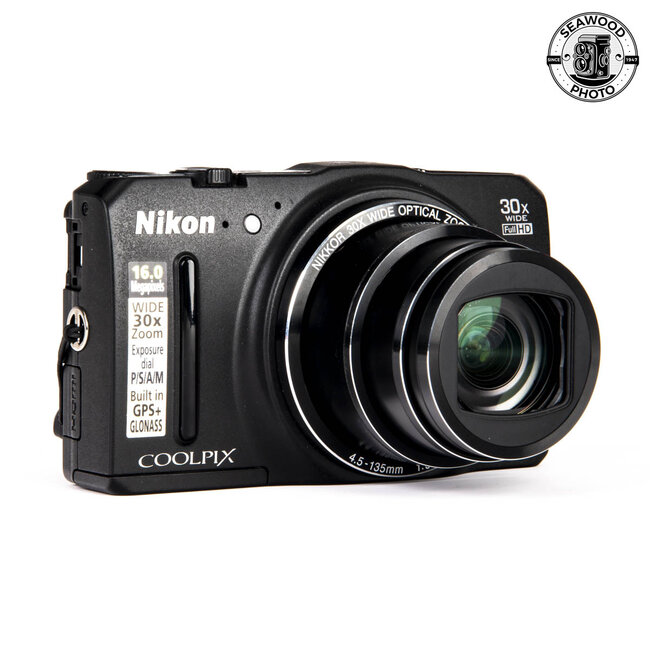Nikon Coolpix S7000 16MP GOOD