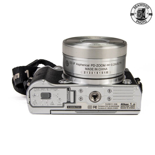 Nikon 1-J5 Kit w/ 2 Lenses 20MP GOOD+