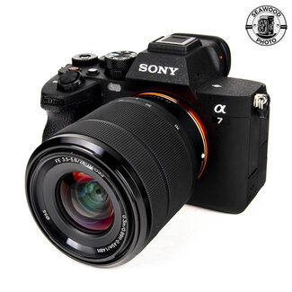 Sony Sony a7 IV 33MP w/28-70mm f/3.5-5.6 LOW SHUTTER EXCELLENT
