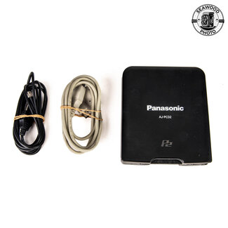 Panasonic Panasonic P2 Memory Card and Card Reader GOOD+